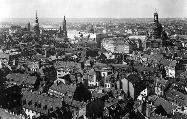 Dresden, Đức - trung tâm kinh tế và văn hóa của châu Âu bình yên với những tòa nhà và những công trình kiến trúc tuyệt đẹp.