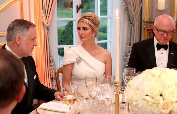 Ivanka, con gái của Tổng thống Trump, có mặt trong bữa tiệc.