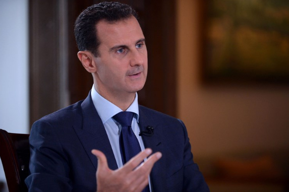 Tháng 6/2000, ông Hafez qua đời sau một cơn đau tim và một tháng sau, Bashar al-Assad được bầu làm Tổng thống thứ 19 của Syria với sự ủng hộ gần như tuyệt đối của Quốc hội và người dân nước này. Ảnh: NBC News.