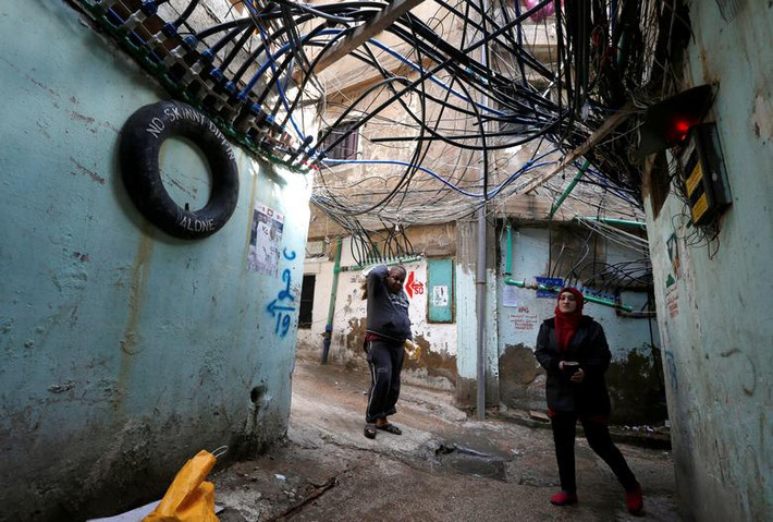Lebanon đang tiếp nhận khoảng 850 nghìn người tị nạn, chủ yếu đến từ Syria và khoảng 4.500 người tị nạn đến từ Iraq.