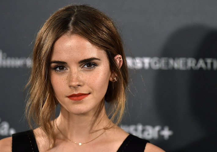 Nữ diễn viên Emma Watson, sinh năm 1990, luôn "lọt" top những người phụ nữ xinh đẹp nhất trong các cuộc bình chọn trên mạng. Ảnh: Time.