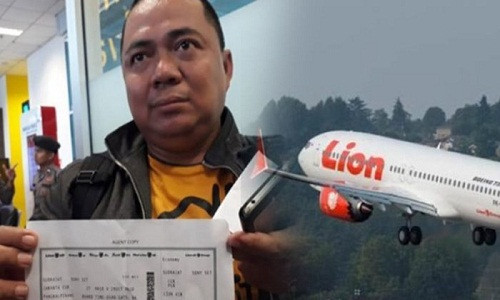 Trước đó, ngày 29/10/2018, ông Sony Setiawan, nhân viên Bộ Tài chính Indonesia, nằm trong danh sách hành khách trên chuyến bay JT 610 có hành trình từ Jakarta tới Pangkal Pinang (Indonesia). Tuy nhiên, ông Sony Setiawan đã lỡ chuyến bay JT610 do tắc đường khi đến sân bay quốc tế Soekarno-Hatta và phải lên chuyến bay khác tới Pangkal Pinang. Ảnh: Tribunnews.com.