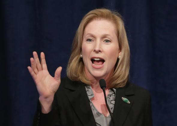 Bà Kirsten Elizabeth Rutnik sinh ngày 9/12/1966 tại Albany, New York, trong một gia đình có cha mẹ đều là công tố viên. Ảnh: LGM.
