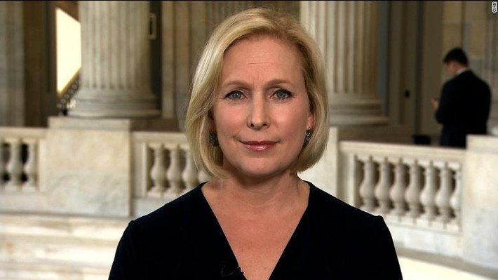 Sau khi bà Hillary Clinton được bổ nhiệm làm Ngoại trưởng Mỹ năm 2009, bà Kirsten được "nhắm" vào chiếc ghế Thượng viện mà bà Clinton bỏ trống và giành chiến thắng trong cuộc bầu cử đặc biệt năm 2010. Ảnh: CNN.