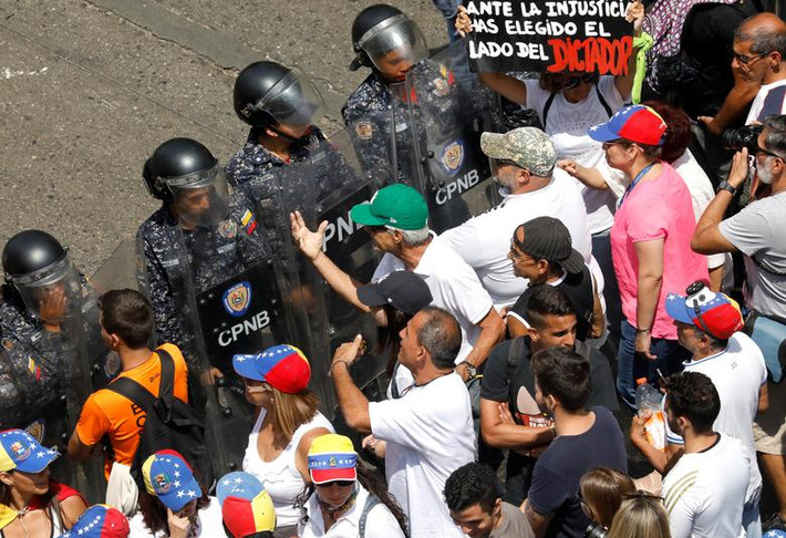 Tình trạng mất điện ở Venezuela thường xảy ra khi nước này đang chịu ảnh hưởng nặng nề bởi cuộc khủng hoảng kinh tế.
