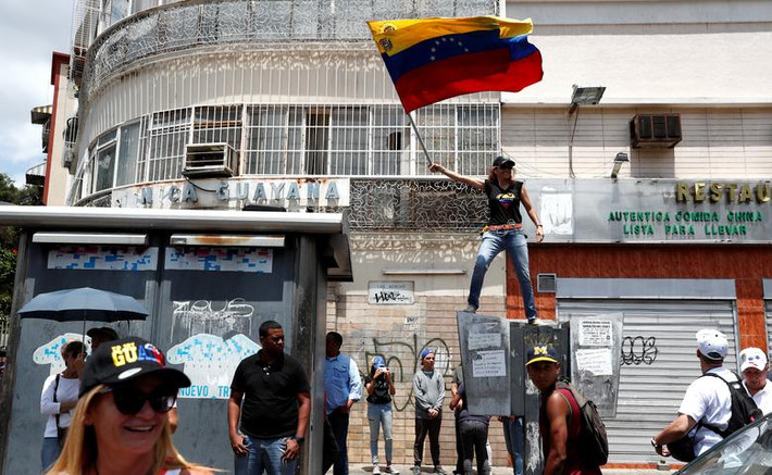 Sự cố mất điện diện rộng khiến thủ đô Caracas và nhiều địa phương khác của Venezuela rơi vào tình trạng tê liệt.