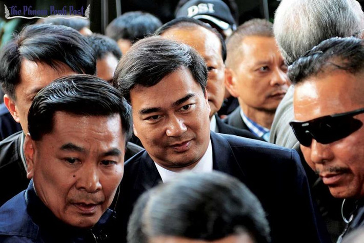Ông Abhisit cũng là lãnh đạo phe đối lập tại Hạ viện trong khoảng thời gian từ tháng 3/2005 đến tháng 12/2008 và từ tháng 6/2011 đến tháng 12/2013. Ảnh: PP.