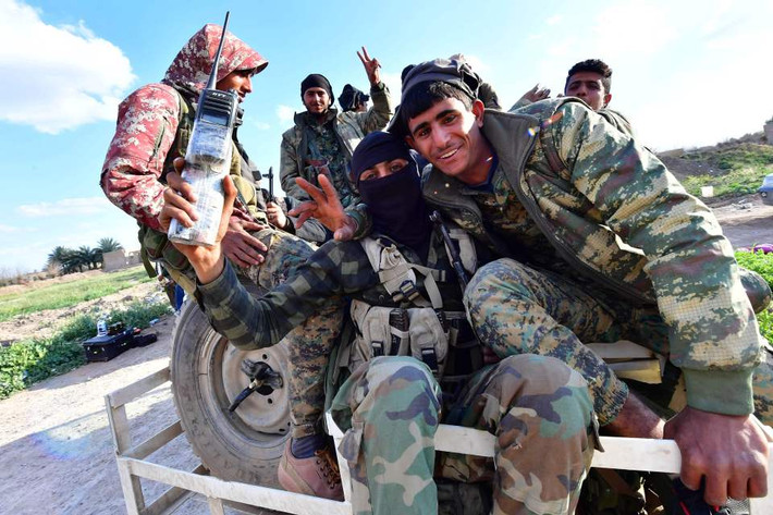 SDF tuyên bố các tay súng IS bị thương cuối cùng đang được đưa ra khỏi thành trì ở Baghouz. Tuy nhiên, người phát ngôn của SDF Mustafa Bali cho hay, việc giành lại doanh trại của phiến quân IS không phải là thất bại cuối cùng của nhóm khủng bố này trong khu vực.