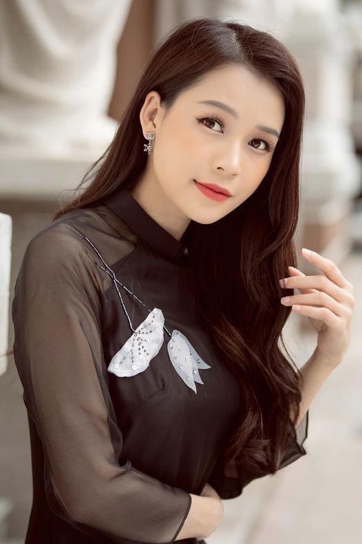 Sam đăng ảnh xinh đẹp vào cuối ngày để tự chúc mừng sinh nhật mình.