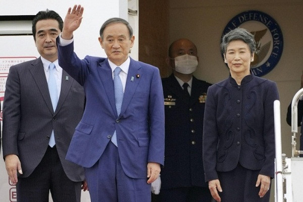 Theo Japan Times, bà Mariko là đã hết lòng hỗ trợ chồng, Thủ tướng Nhật Bản Suga Yoshihide, trên con đường chính trị kể từ thời điểm ông trở thành thành viên Hạ viện Nhật Bản ở tuổi 47. Ảnh: Kyodo.