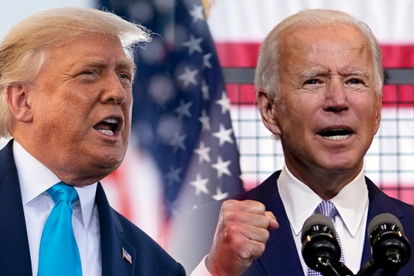 Khi cuộc bầu cử Tổng thống Mỹ 2020 chỉ còn gần 3 tuần nữa là chính thức diễn ra, hai ứng viên là Tổng thống đương nhiệm Donald Trump (trái) của Đảng Cộng hòa và ông Joe Biden (phải) của Đảng Dân chủ vẫn đang tích cực vận động tranh cử nhằm thu hút sự ủng hộ của cử tri ở các bang chiến địa. Ảnh: AP.