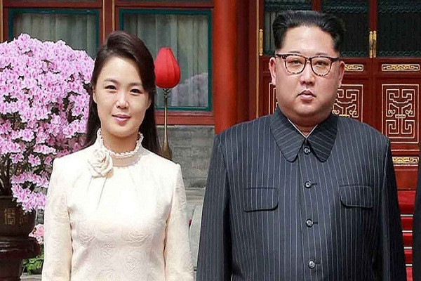 Phu nhân của nhà lãnh đạo Triều Tiên Kim Jong-un luôn thu hút ống kính truyền thông mỗi lần xuất hiện trước ông chúng. Ảnh: AP.