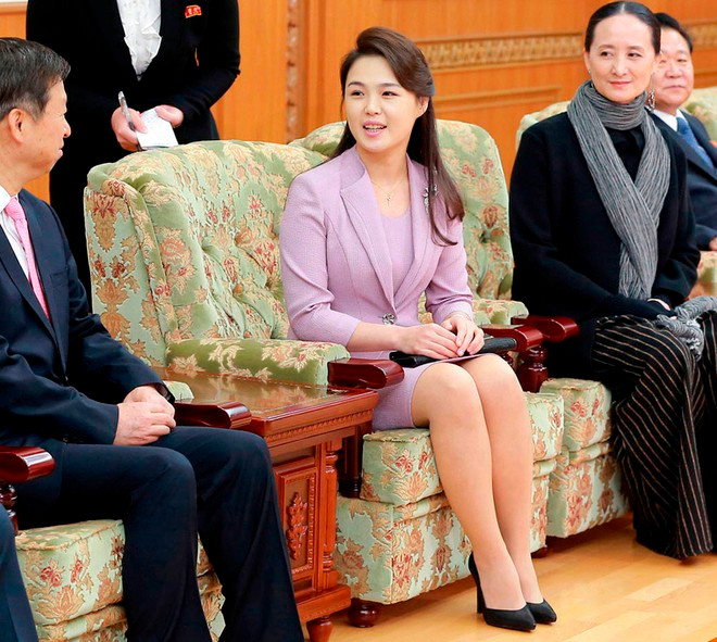 Trong mọi khoảnh khắc, Đệ nhất phu nhân Triều Tiên luôn toát lên vẻ đẹp thanh lịch, quý phái. Ảnh: Yonhap.
