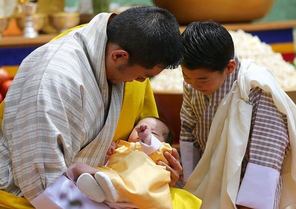 Tổ ấm hạnh phúc của Hoàng hậu Jetsun Pema được nhiều người ngưỡng mộ. Ảnh: NMR.