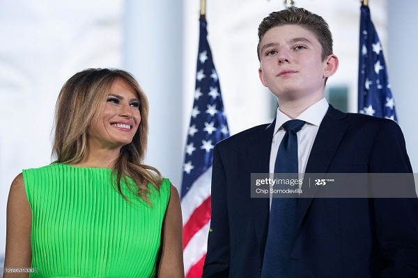 Trong một tuyên bố ngày 14/10, Đệ nhất phu nhân Melania tiết lộ Barron Trump, còn được biết đến là "Hoàng tử Nhà Trắng", từng dương tính với COVID-19. Ảnh: Getty.