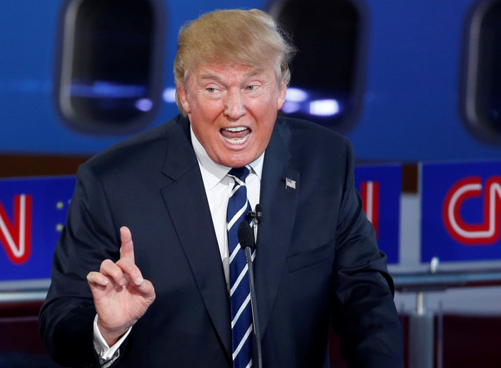 Giới phân tích nhận định, Tổng thống Trump dự kiến tiếp tục công kích đối thủ như trong cuộc tranh luận đầu tiên, cáo buộc ông Joe Biden và con trai ông là Hunter Biden về các giao dịch kinh doanh của Hunter ở Ukraine trong thời gian ông Joe Biden là Phó Tổng thống Mỹ. Ảnh: Reuters.