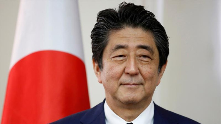 Tháng 4/1979, ông Abe bắt đầu làm việc cho Công ty thép Kobe. Năm 1982, ông Abe rời công ty và trở thành trợ lý cho cha ông là Ngoại trưởng Nhật Bản Shintaro Abe. Từ đó, sự nghiệp chính trị của ông ngày càng thăng tiến. Ảnh: AJ.