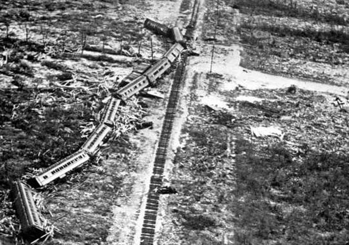 Cơn bão Florida Keys Labor Day năm 1935 là một trong những trận bão dữ dội nhất từng đổ bộ vào nước Mỹ, đã cướp đi sinh mạng của ít nhất 408 người tại Florida Keys.