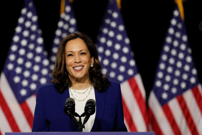 Trong thông báo lựa chọn bà Harris ngày 11/8, cựu Phó Tổng thống Mỹ Joe Biden cho rằng bà Harris là một trong những người phục vụ công chúng tốt nhất của đất nước.