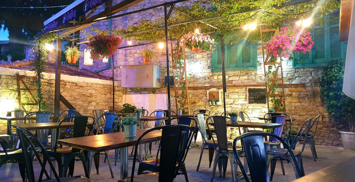 Tại Cyprus, có một số quán cà phê chỉ dành cho nam giới. Ảnh: MCT.