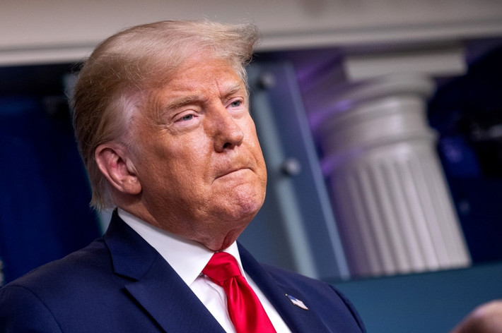 Trợ lý của Tổng thống Trump cho biết, ông sẽ dự đám tang của em trai dù lịch trình làm việc và cuộc đua tái tranh cử của ông đang rất bận rộn. Ảnh: UPI.