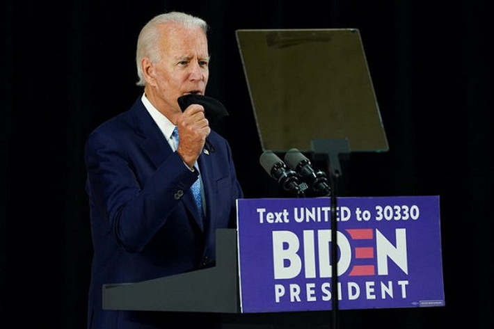 Hồi tháng 4/2019, cựu Phó Tổng thống Mỹ Joe Biden chính thức đưa ra tuyên bố sẽ tham gia cuộc đua vào Nhà Trắng năm 2020 trong một video được đăng trên Twitter cá nhân. Ảnh: Reuters. Mời độc giả xem thêm video: Mỹ có thể đóng cửa thêm nhiều lãnh sự quán Trung Quốc (Nguồn video: VTC Now)