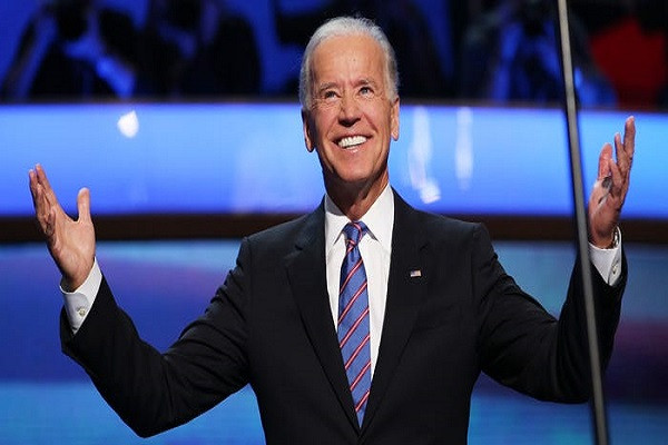 Ông Joe Biden cam kết nếu đắc cử Tổng thống, ông sẽ khôi phục Mỹ - đất nước bị đại dịch tàn phá. Ảnh: Getty.