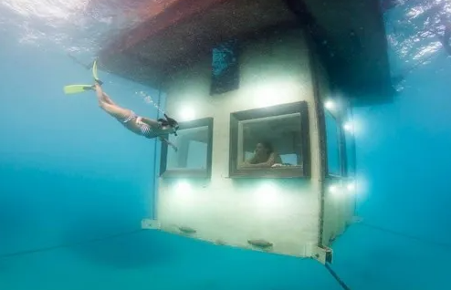 10. Khách sạn Manta ở Zanzibar: Các phòng của khách sạn này rất đặc biệt vì ở...dưới nước.