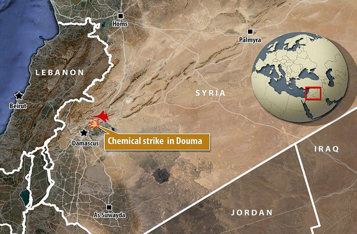 Vụ tấn công nghi sử dụng khí độc này diễn ra giữa lúc Quân đội Syria nối lại chiến dịch quân sự ở Douma sau khi thỏa thuận ngừng bắn với nhóm phiến quân sụp đổ. Ảnh: Daily Mail.