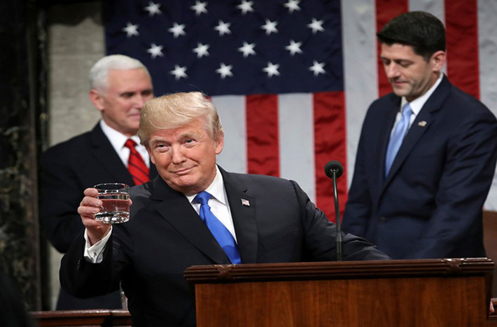 Trong khi đó, Tổng thống Mỹ Donald Trump cho biết ông chưa từng uống rượu và cũng không thích uống rượu bia.