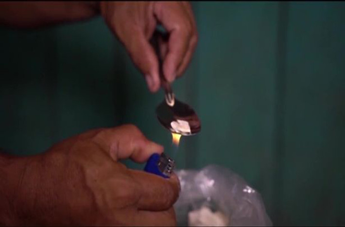 Một túi 2kg cocaine tinh khiết có thể được bán với mức giá 60.000 USD ở New York (Mỹ). Điều đó có nghĩa là, lượng cocaine được sản xuất tại ngôi làng này có giá trị tương đương 3 triệu USD một tháng.