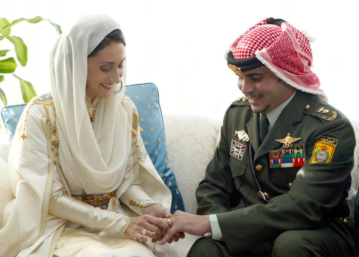 Hoàng tử Johand Ali và cô dâu Reem Ibrahimi tổ chức đám cưới tại Cung điện Hoàng gia ở Amman ngày 7/9/2004.