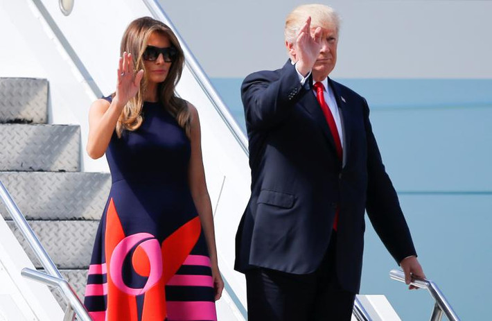 Bà Melania "tháp tùng" chồng, Tổng thống Mỹ Donald Trump, tới dự hội nghị thượng đỉnh G-20 ở Hamburg, Đức, ngày 6/7/2017. (Nguồn ảnh: Reuters) Mời độc giả xem thêm video: Mỹ có Đệ nhất phu nhân đẹp nhất lịch sử (Nguồn: VTC14)