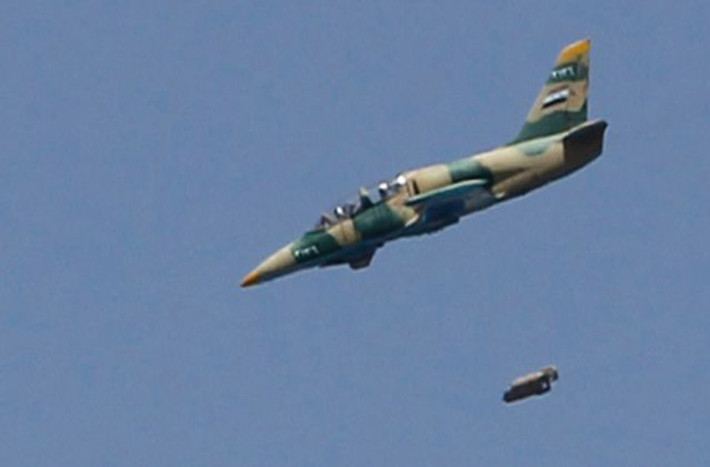 Trong diễn biến khác, Quân đội Syria đã mở cuộc tấn công lớn nhằm vào các tay súng phiến quân vẫn cố thủ tại Đông Qalamun sau khi chúng không chịu rút khỏi căn cứ. Ảnh: AMN.