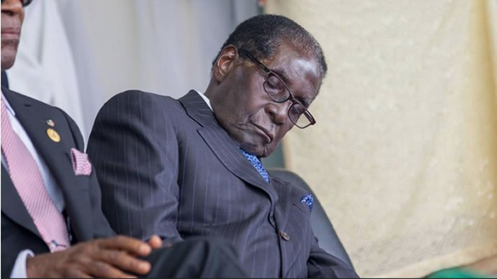 Được biết, trong những năm tháng dưới sự lãnh đạo của ông Mugabe, nền kinh tế của Zimbabwe sa sút nghiêm trọng. Từ một trong những đất nước giàu có ở Châu Phi, Zimbabwe trở thành một trong những quốc gia nghèo nhất thế giới. Ảnh: newsofthesouth.com.