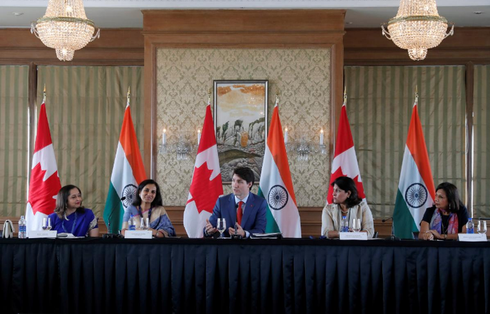 Nhà lãnh đạo Canada phát biểu tại hội nghị của các nữ doanh nhân ở thành phố Mumbai, Ấn Độ, hôm 20/2. Ảnh: Reuters.