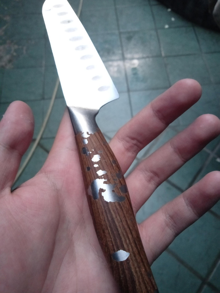 "Cán dao tưởng bằng gỗ ai ngờ vẫn là thép", tác giả bức ảnh bất ngờ.