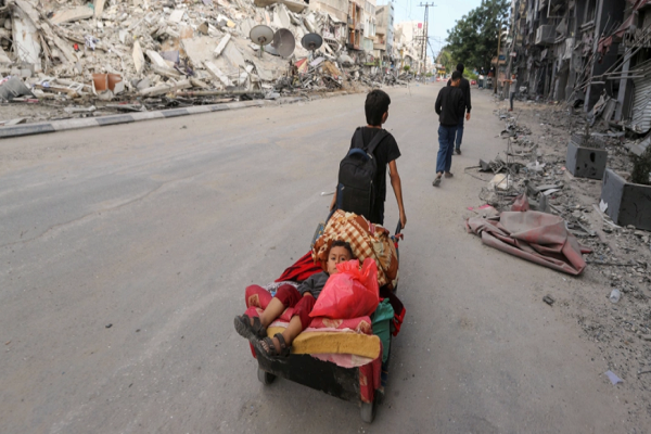 Giao tranh dữ dội những ngày qua đã khiến nhiều gia đình ở Gaza phải sơ tán.