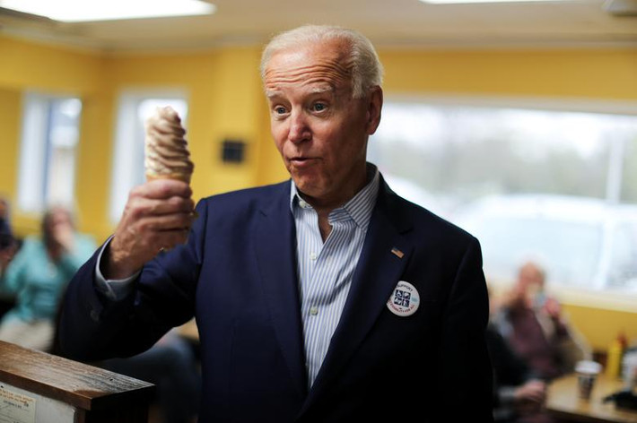 Trong cuộc phỏng vấn trước đây, Tổng thống Biden từng tiết lộ rằng món yêu thích không thể thiếu của ông là kem. Ảnh: Reuters.