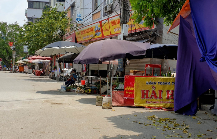 Thiết nghĩ, chính quyền các địa phương cần xử lý quyết liệt hơn nữa, thực hiện nghiêm túc chỉ đạo của UBND Thành phố để góp phần ngăn chặn sự lây lan của dịch Covid-19 trong cộng đồng.