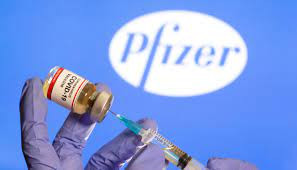 Trong số ba công ty có vắc xin COVID-19 được cấp phép ở Mỹ, Pfizer là công ty tiến xa nhất trong việc thử nghiệm các mũi tiêm cho trẻ em dưới 5 tuổi. Ảnh: Reuters.