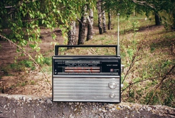 Đài Radio VEF thời Liên Xô được sản xuất ở Latvia. Ảnh: ER.
