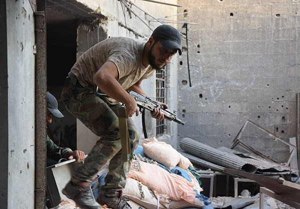 Trong thời gian gần đây, lực lượng chính phủ Syria liên tục giành được thắng lợi trước nhóm khủng bố ở Đông Damascus. Ảnh: FNA.
