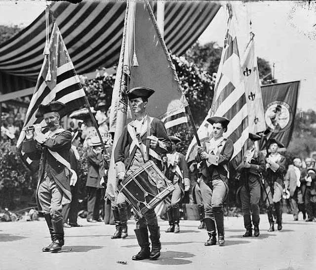 Quang cảnh đường phố New York ngày 4/7/1911. Ảnh: VT.