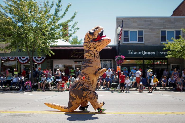 Không khí mừng Ngày Quốc khánh Mỹ 4/7 ở Tomahawk, Wisconsin. Ảnh: Reuters.