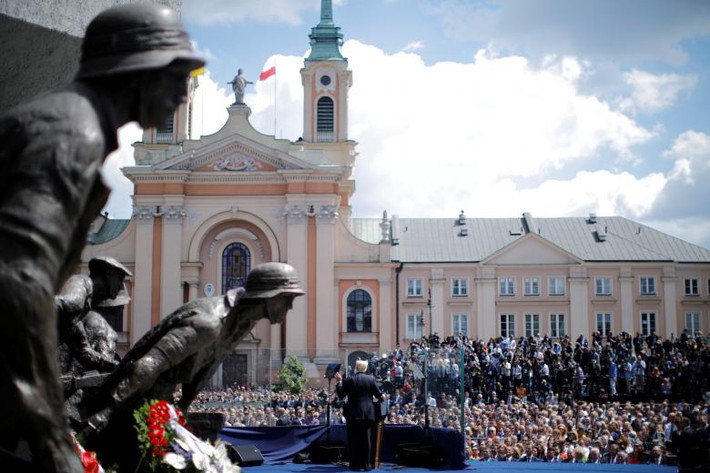 Nhà lãnh đạo Mỹ có bài phát biểu trước công chúng ở Quảng trường Krasinski của Warsaw, Ba Lan, ngày 6/7.