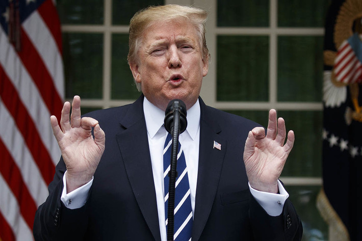 Đây không phải là lần đầu tiên Tổng thống Mỹ Donald Trump có những phát biểu gây "bão" về Afghanistan. Đầu tháng 8/2019, Tổng thống Mỹ Trump cảnh báo rằng, ông có thể "xóa sổ" Afghanistan chỉ trong vòng vài ngày. Ảnh: Politico.