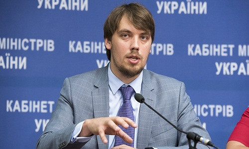 Phát biểu tại Quốc hội, tân Thủ tướng Ukraine Oleksiy Goncharuk cam kết sẽ "xóa sổ" nạn tham nhũng đang tồn tại trong đất nước. Ảnh: Opinion.