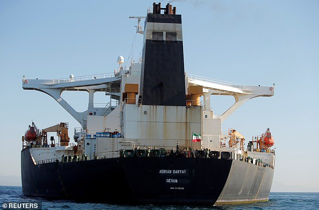 Tuy nhiên, quan chức Gibraltar sau đó khẳng định vẫn giữ quyết định thả tự do cho con tàu bất chấp yêu cầu từ Washington. Ảnh: Reuters.