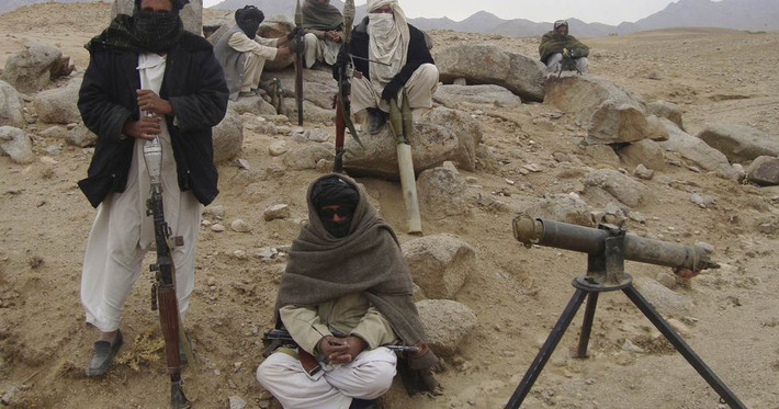 Những điều luật vi phạm nhân quyền của Taliban đã vấp phải sự phản ứng dữ dội từ cộng đồng quốc tế. Liên Hợp Quốc và phần lớn các nước trên thế giới đều không công nhận chế độ Taliban trong thời gian lực lượng này "thâu tóm" Afghanistan. Ảnh: NBC News.